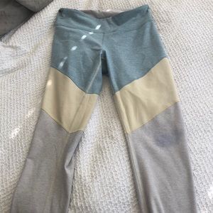 Outdoor Voices Leggings: blue yellow medium